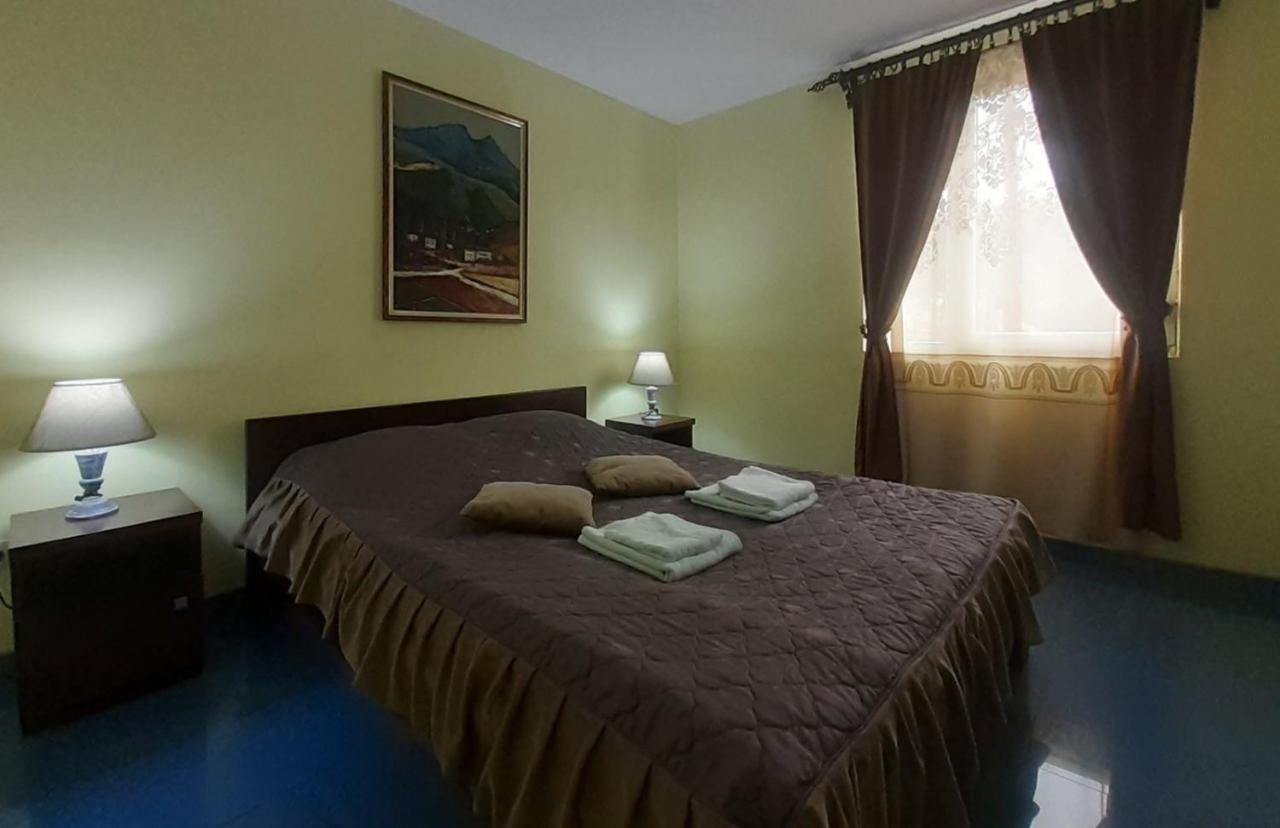 Smestaj Franica Kursumlija Extérieur photo
